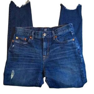 Gap Best Girlfriend Distressed jeans size 24‎